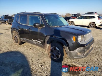 Czwarte zdjęcie samochodu z boku: 2015 JEEP RENEGADE LATITUDE VIN:ZACCJABH0FPB71370 - miniatura