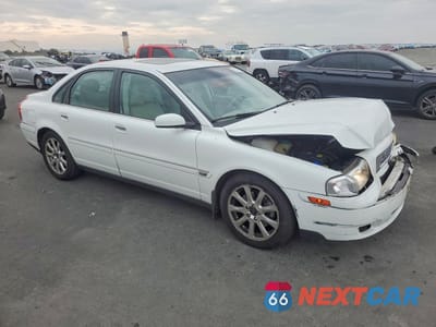 Czwarte zdjęcie samochodu z boku: 2004 VOLVO S80 2.5T VIN:YV1TS59H741381899 - miniatura