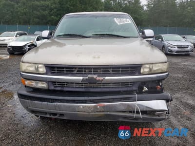 Piąte zdjęcie samochodu w środku: 2000 CHEVROLET SILVERADO K1500 VIN:1GCEK19T9YE150562 - miniatura