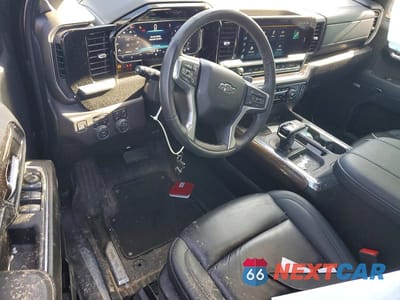 Zdjęcie 8 z 11 samochodu: 2024 CHEVROLET SILVERADO K1500 RST VIN:2GCUDEED3R1225111 - miniatura