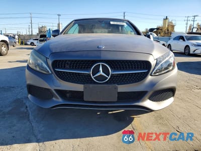 Piąte zdjęcie samochodu w środku: 2017 MERCEDES-BENZ C 300 VIN:WDDWK4JBXHF504176 - miniatura