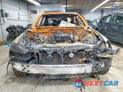 Piąte zdjęcie samochodu w środku: 2019 LEXUS IS 300 VIN:JTHBA1D23K5092457 - miniatura