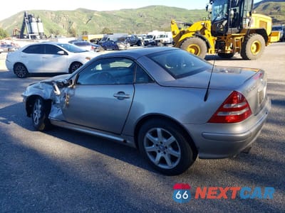 Drugie zdjęcie samochodu z przodu: 2003 MERCEDES-BENZ SLK 230 KOMPRESSOR VIN:WDBKK49FX3F293925 - miniatura