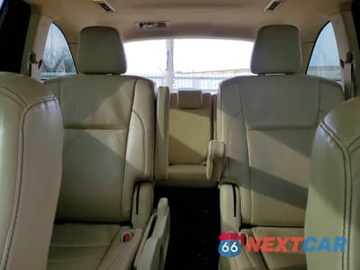 Zdjęcie 10 z 13 samochodu: 2019 TOYOTA HIGHLANDER SE VIN:5TDJZRFH3KS582736 - miniatura