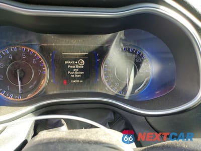 Zdjęcie 9 z 12 samochodu: 2016 CHRYSLER 200 LIMITED VIN:1C3CCCAB5GN124417 - miniatura