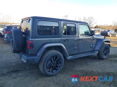 Trzecie zdjęcie samochodu z tyłu: 2022 JEEP WRANGLER UNLIMITED SAHARA 4XE VIN:1C4JJXP66NW198267 - miniatura