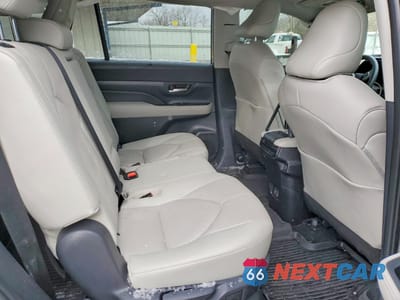 Zdjęcie 11 z 14 samochodu: 2025 TOYOTA GRAND HIGHLANDER LE VIN:5TDAAAB52SS071832 - miniatura