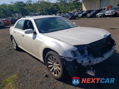 Czwarte zdjęcie samochodu z boku: 2012 CHRYSLER 300 VIN:2C3CCAAGXCH275109 - miniatura