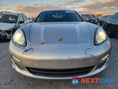 Piąte zdjęcie samochodu w środku: 2012 PORSCHE PANAMERA 2 VIN:WP0AA2A71CL018793 - miniatura