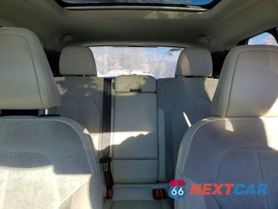 Zdjęcie 10 z 12 samochodu: 2020 VOLVO XC40 T5 MOMENTUM VIN:YV4162UK3L2174421 - miniatura