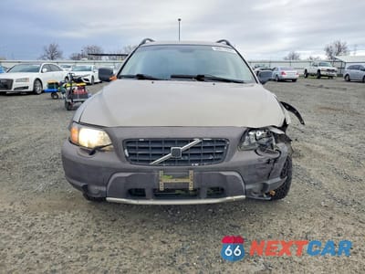 Piąte zdjęcie samochodu w środku: 2003 VOLVO XC70 VIN:YV1SZ59H331100770 - miniatura