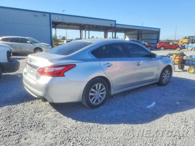 Trzecie zdjęcie samochodu z tyłu: 2017 NISSAN ALTIMA 2.5 VIN:1N4AL3AP8HN355673 - miniatura