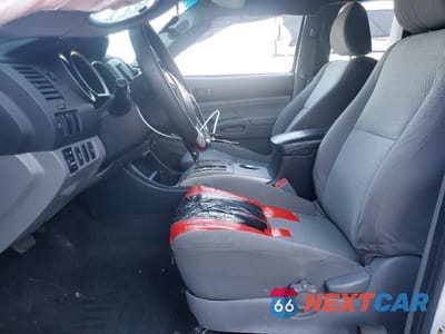 Zdjęcie 7 z 11 samochodu: 2013 TOYOTA TACOMA VIN:5TFUU4EN7DX077396 - miniatura