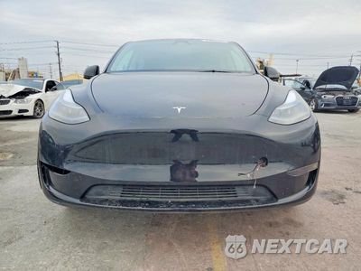 Piąte zdjęcie samochodu w środku: 2024 TESLA MODEL Y VIN:7SAYGDED9RF204007 - miniatura