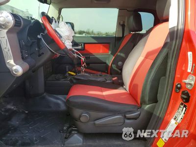 Zdjęcie 7 z 14 samochodu: 2012 TOYOTA FJ CRUISER VIN:JTEBU4BF5CK135226 - miniatura