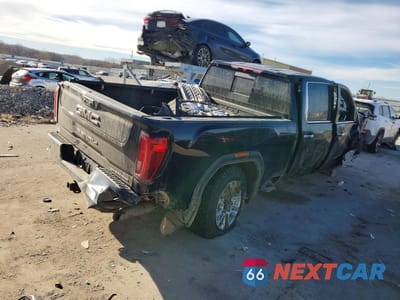 Trzecie zdjęcie samochodu z tyłu: 2022 GMC SIERRA K2500 DENALI VIN:1GT49REY8NF256093 - miniatura