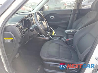 Zdjęcie 7 z 11 samochodu: 2016 KIA SOUL VIN:KNDJN2A27G7394549 - miniatura