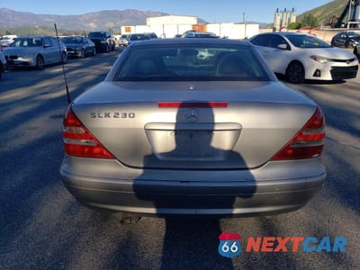 Zdjęcie 6 z 13 samochodu: 2003 MERCEDES-BENZ SLK 230 KOMPRESSOR VIN:WDBKK49FX3F293925 - miniatura