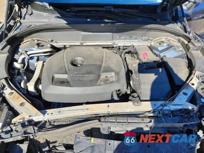 Zdjęcie 12 z 13 samochodu: 2018 VOLVO XC60 T6 MOMENTUM VIN:YV4A22RK6J1072408 - miniatura