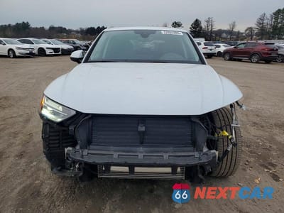 Piąte zdjęcie samochodu w środku: 2022 AUDI Q5 PREMIUM PLUS 45 VIN:WA1EAAFY0N2049047 - miniatura