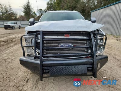 Piąte zdjęcie samochodu w środku: 2022 FORD F350 SUPER DUTY VIN:1FT8W3DT6NEC57102 - miniatura