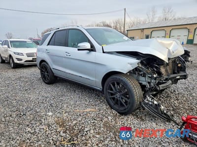 Czwarte zdjęcie samochodu z boku: 2018 MERCEDES-BENZ GLE 350 4MATIC VIN:4JGDA5HB6JB165604 - miniatura