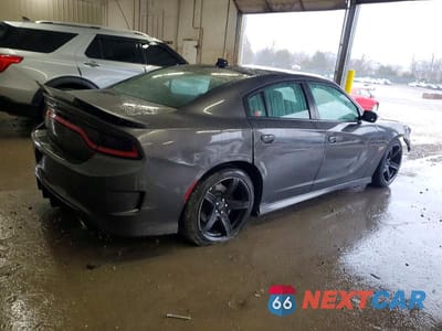 Trzecie zdjęcie samochodu z tyłu: 2020 DODGE CHARGER SCAT PACK VIN:2C3CDXGJ0LH241067 - miniatura