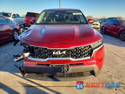 Piąte zdjęcie samochodu w środku: 2022 KIA SORENTO LX VIN:5XYRG4LCXNG110443 - miniatura