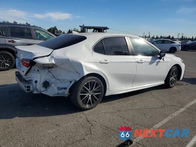 Trzecie zdjęcie samochodu z tyłu: 2024 TOYOTA CAMRY SE NIGHT SHADE VIN:4T1G11AK8RU843737 - miniatura