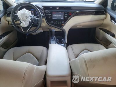 Zdjęcie 8 z 12 samochodu: 2019 TOYOTA CAMRY L VIN:4T1B11HK2KU845537 - miniatura