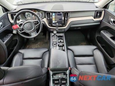 Zdjęcie 8 z 12 samochodu: 2018 VOLVO XC60 T5 INSCRIPTION VIN:YV4102RL8J1033396 - miniatura