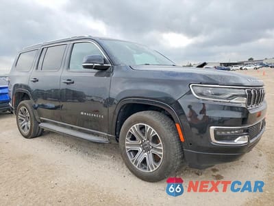 Czwarte zdjęcie samochodu z boku: 2025 JEEP WAGONEER LL SERIES I VIN:1C4SJVAP7SS505104 - miniatura