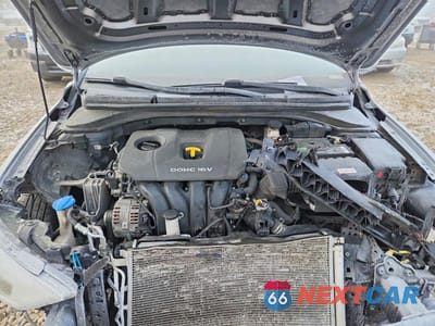 Zdjęcie 11 z 12 samochodu: 2018 HYUNDAI ELANTRA SE VIN:5NPD74LF0JH319052 - miniatura