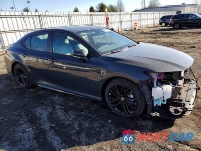 Czwarte zdjęcie samochodu z boku: 2025 TOYOTA CAMRY HYBRID SE VIN:4T1DAACK3SU137927 - miniatura