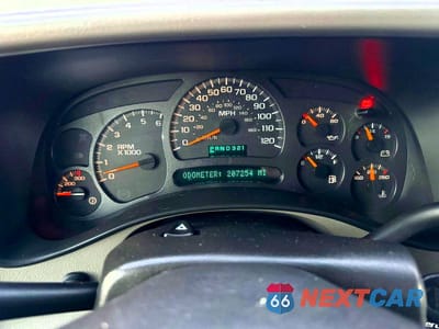 Zdjęcie 8 z 11 samochodu: 2003 GMC SIERRA K1500 HEAVY DUTY VIN:1GTGK13UX3F131614 - miniatura