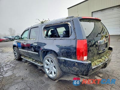 Drugie zdjęcie samochodu z przodu: 2013 CADILLAC ESCALADE ESV LUXURY VIN:1GYS4HEF9DR292588 - miniatura