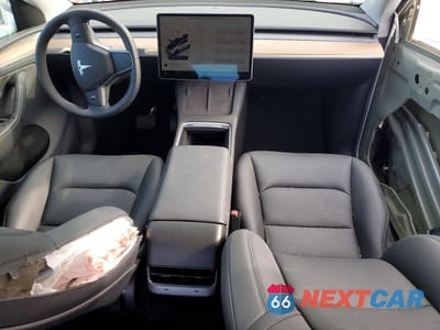 Zdjęcie 8 z 13 samochodu: 2024 TESLA MODEL Y VIN:7SAYGDED6RA318642 - miniatura