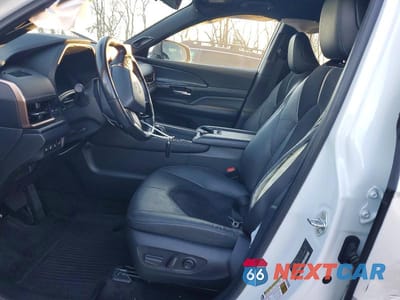 Zdjęcie 7 z 14 samochodu: 2024 TOYOTA GRAND HIGHLANDER LIMITED VIN:5TDADAB50RS002171 - miniatura