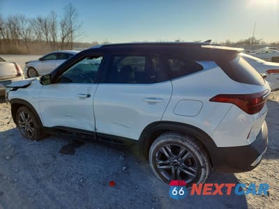 Drugie zdjęcie samochodu z przodu: 2021 KIA SELTOS S VIN:KNDEUCAA9M7158210 - miniatura