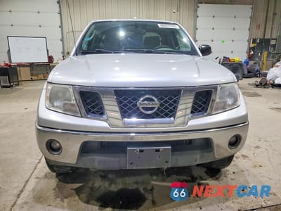Piąte zdjęcie samochodu w środku: 2011 NISSAN FRONTIER S VIN:1N6AD0EV6BC405517 - miniatura