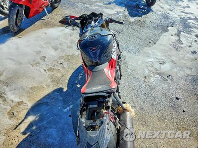 Zdjęcie 6 z 10 samochodu: 2016 BMW S 1000 RR VIN:WB10D2107GZ354132 - miniatura