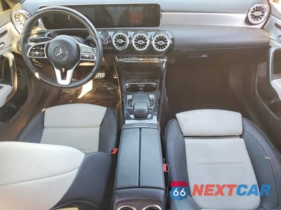 Zdjęcie 8 z 11 samochodu: 2020 MERCEDES-BENZ A 220 VIN:W1K3G4EB3LJ230744 - miniatura