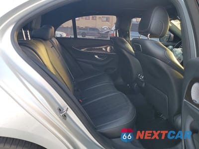 Zdjęcie 10 z 12 samochodu: 2019 MERCEDES-BENZ E 300 VIN:WDDZF4JB8KA576578 - miniatura