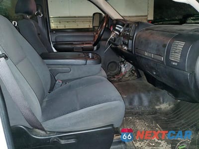 Zdjęcie 10 z 12 samochodu: 2007 CHEVROLET SILVERADO UTILITY / SERVICE TRUCK VIN:1GBJC34K17E543092 - miniatura