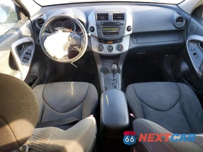 Zdjęcie 8 z 14 samochodu: 2007 TOYOTA RAV4 SPORT VIN:JTMBK32V775033149 - miniatura