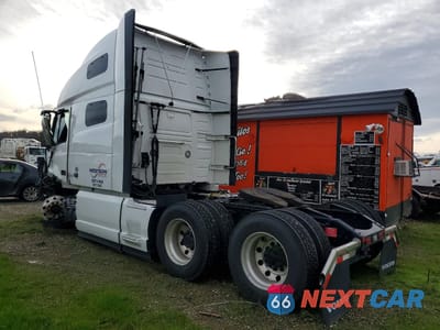 Trzecie zdjęcie samochodu z tyłu: 2024 VOLVO VNL SEMI TRUCK VIN:4V4NC9EH6RN657678 - miniatura