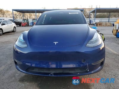 Piąte zdjęcie samochodu w środku: 2024 TESLA MODEL Y VIN:7SAYGDEE3RA290758 - miniatura