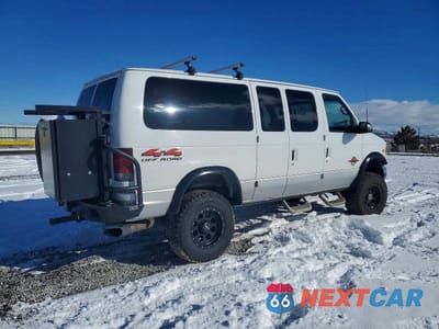 Trzecie zdjęcie samochodu z tyłu: 2002 FORD ECONOLINE E350 SUPER DUTY WAGON VIN:1FMNE31F02HB58625 - miniatura
