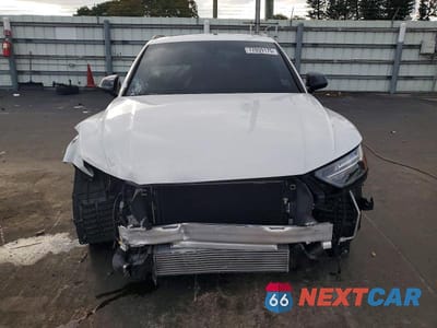 Piąte zdjęcie samochodu w środku: 2024 AUDI SQ5 PREMIUM PLUS VIN:WA1B4AFYXR2007226 - miniatura