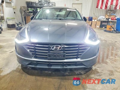 Piąte zdjęcie samochodu w środku: 2023 HYUNDAI SONATA SE VIN:KMHL24JA7PA318137 - miniatura